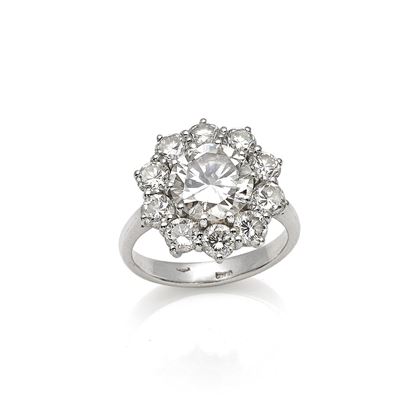 Anello in oro bianco 18K con diamanti