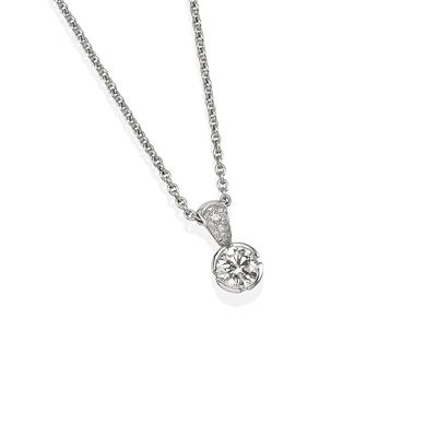 Collana in oro bianco 18K con pendente in diamanti taglio brillante
