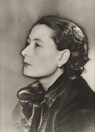 Femme, dal Portfolio "femmes", 1981 Stam