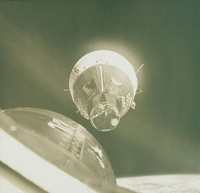 First Rendez-vous Of Two Spaceships in T