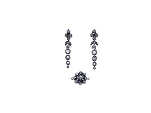 LOTTO D'EPOCA, COMPOSTO DA UN PAIO DI OR