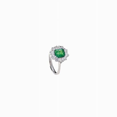 Anello in Oro, Smeraldo e Diamanti, Circ