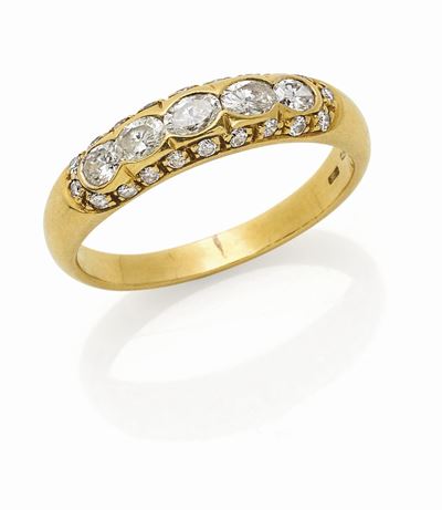 Anello in Oro e Diamanti in Oro Giallo 1