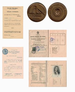 Lotto costituito da medaglia e documenti