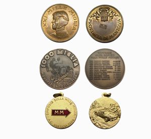 Lotto costituito da tre medaglie del par