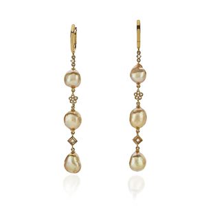 PAIO DI ORECCHINI IN ORO, PERLE E DIAMANTI