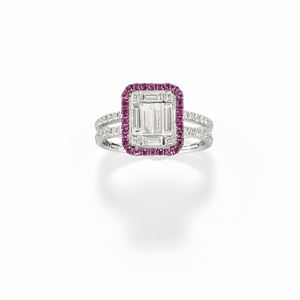 Anello con rubini e diamanti