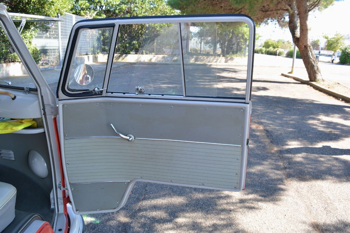 Microbus De Luxe “samba” (typ 2) (volkswagen)