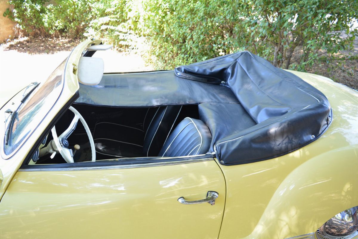 Volkswagen - Karmann Ghia (typ 14) Cabriolet (karmann)