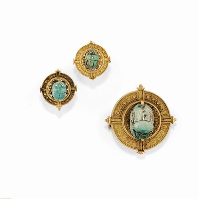 Parure in metallo e oro giallo 18K con scarabei in pietra dura, inizio XX secolo