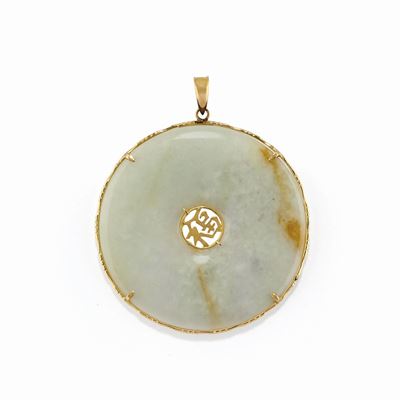 Pendente in oro giallo 14K con giadeite