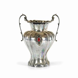 A silver and gemstone centrepiece, Italy 20th Century