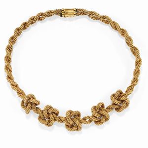 A 18K yellow gold necklace, circa 1950