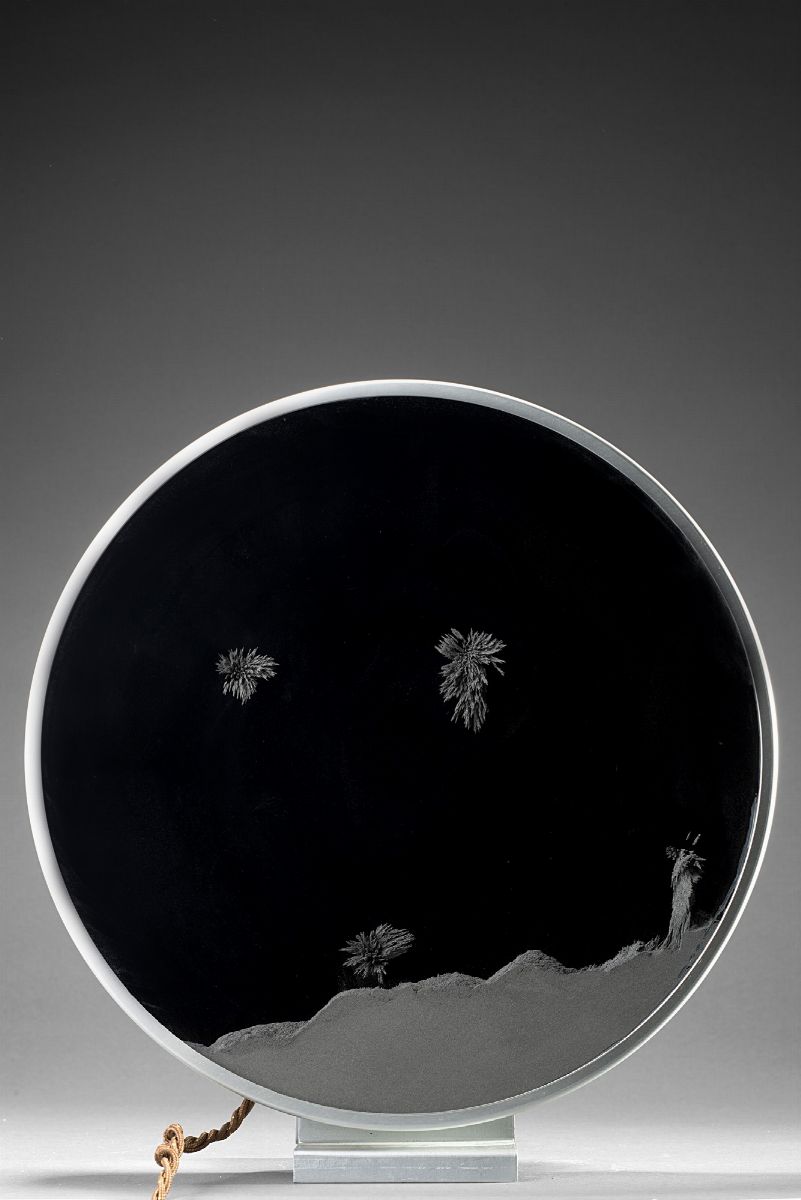 Davide Boriani - Superficie magnetica, 1968, limatura di ferro, magneti e animazione elettromecca...