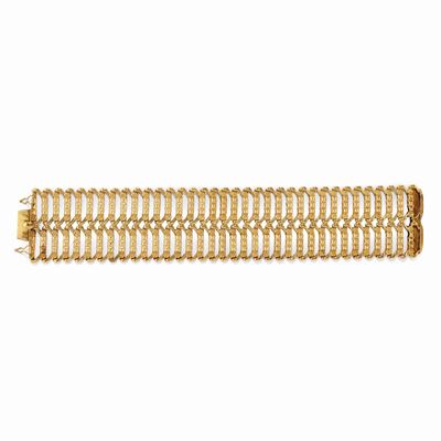 Bracciale in oro giallo 18K con decorazione floreale, circa 1950