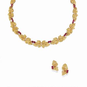 A 18K yellow gold and ruby demi parure, necklace and earrings