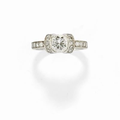 Anello in oro bianco 18K con diamante taglio brillante di ct 1,00