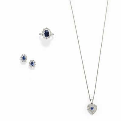 Lotto di gioielli in oro bianco 18K con zaffiri e diamanti