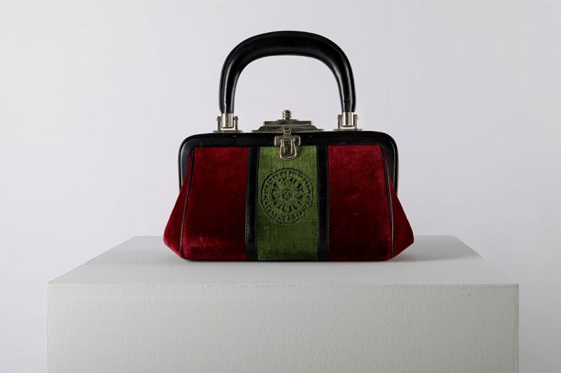 Roberta di camerino online bag price