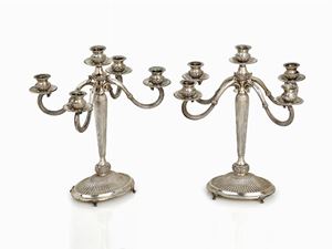 COPPIA DI CANDELABRI A CINQUE FIAMME IN ARGENTO, FIRENZE, ITALIA,1950-1967