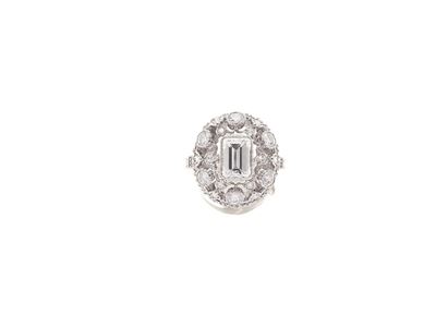 Anello in Diamanti in Oro Bianco 18k a M