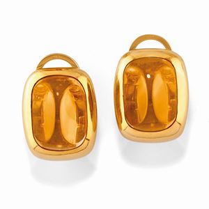 A 18K yellow gold and quartz earclips, Pomellato