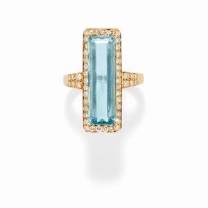 A 18K yellow gold, aquamarine and diamond ring