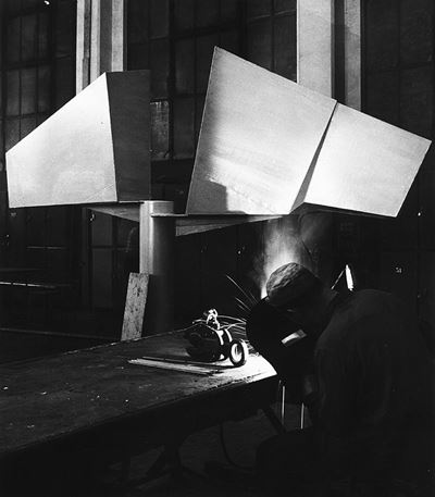 Two Winged Figures, Lynn Chadwick, 1962