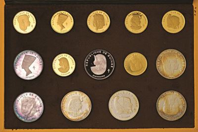 GUINEA, Serie 1970 Antico Egitto - 7 monete da 5.000 francs guineens in oro e 7 monete da 500 fra...