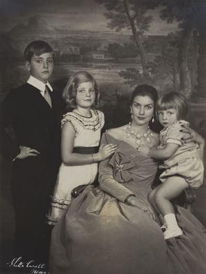 Carell Ghitta - Maria Milagros Colonna (Del Drago) con i figli Marcantonio, Laurentia Olimpia e Prospero
