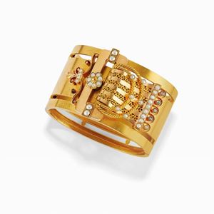A 18K yellow gold and pearl bangle, 19th Century