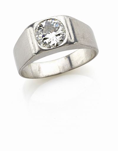 ANELLO IN PLATINO CON DIAMANTE TAGLIO BRILLANTE, CTS 2,00