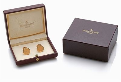 Patek Philippe, Gemelli in oro giallo 18K con lavorazione 'Cloud de Paris'