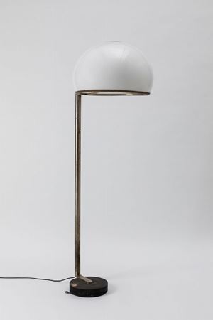 Model 2051 lamp