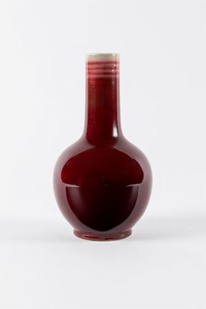 Vaso in ceramica color sangue di bue, Cina fine secolo XIX - inizi secolo XX