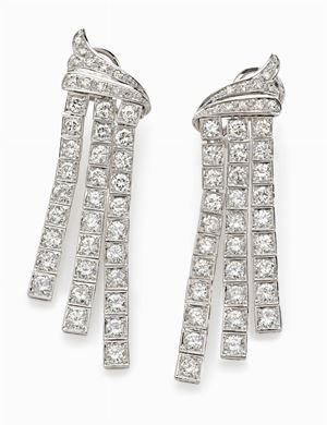 <p class="Corpo"><span style="font-size:14.0pt;mso-ansi-language:EN-US">WHITE GOLD 18K EARRINGS WITH