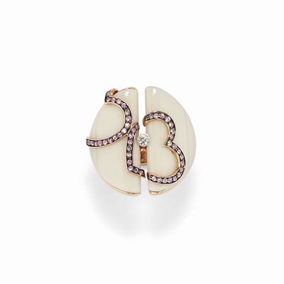 Anello in oro rosa 18K con diamante, zaffiri rosa e agata bianca