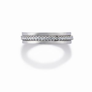 Anello con diamanti