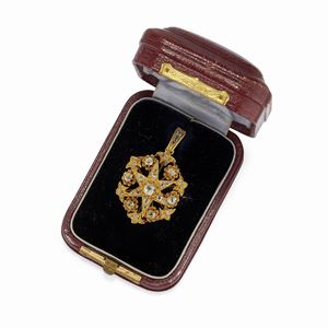A 18K yellow gold and diamond pendant-brooch, 19th Century