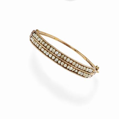 Bracciale in oro rosso 18K con perle naturali, XIX secolo