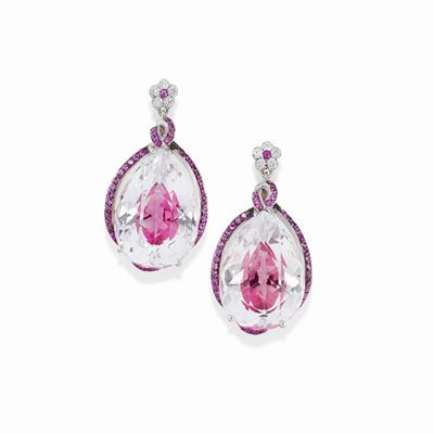 Orecchini in oro bianco 18K con cristallo di rocca, diamanti e zaffiri rosa