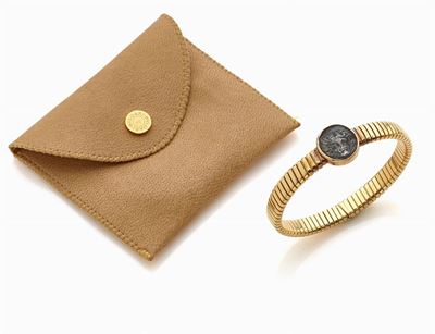 Bulgari, Bracciale in oro giallo 18K con moneta