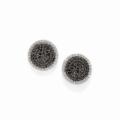 Orecchini in oro bianco 18K con diamanti neri e incolori