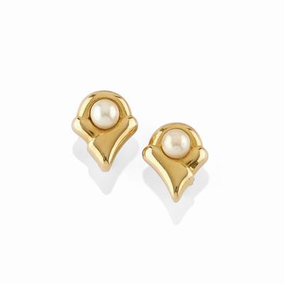 Orecchini in oro giallo 18K con perla coltivata di 8 mm