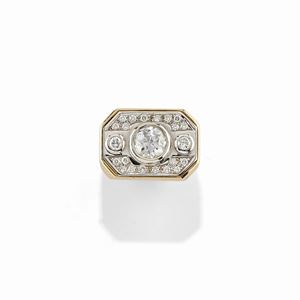  - Anello con diamanti