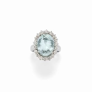 A 18K white gold, aquamarine and diamond ring