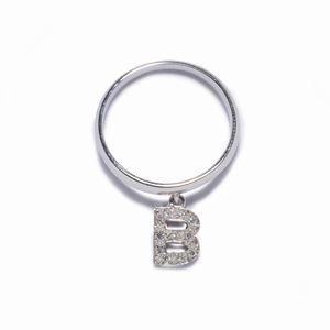 A 18K white gold and diamond ring