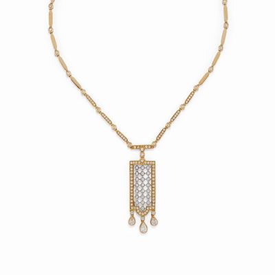 Collana in oro giallo 18K con diamanti taglio brillante e a goccia, totale circa 4,00 ct