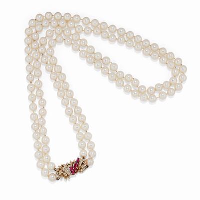 Collana in oro giallo 18K con perle coltivate, rubini e diamanti