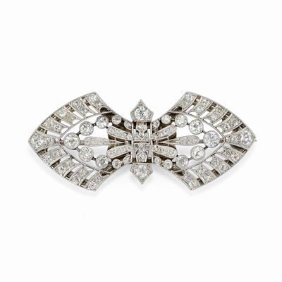 Spilla doppia clip in platino con diamanti, circa 1920